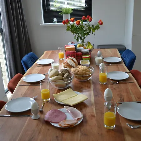 Comfortabel 6p Met Laadpaal Holiday home Ewijk